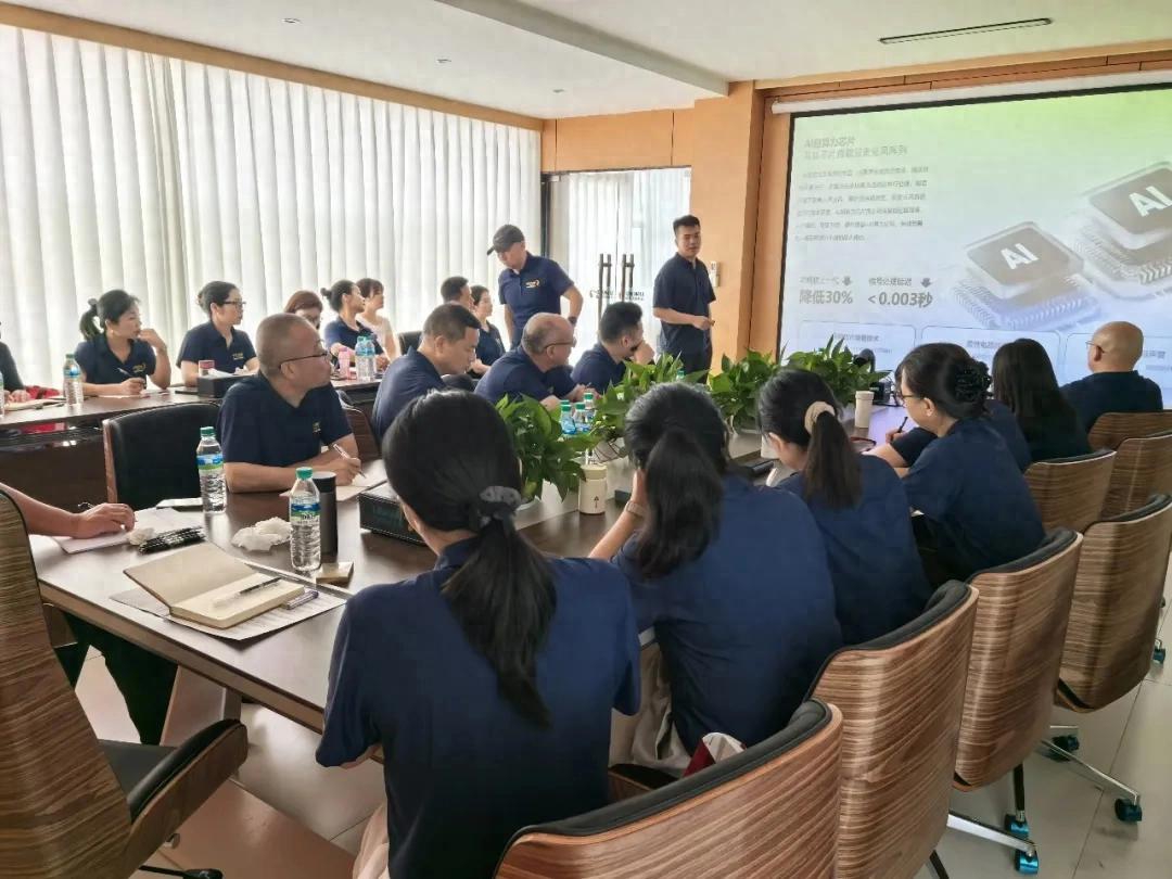 凝心聚力再出发 | 听觉有道助听器连锁2026年中运营会议圆满召开(图1) 1.jpg